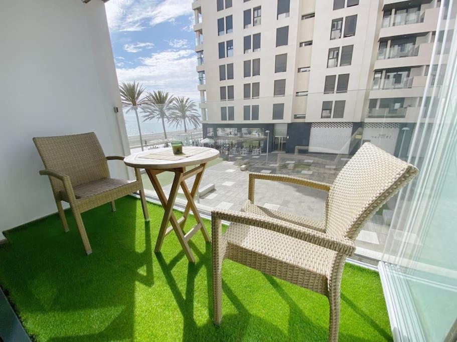 Apartamento Casa Del Mar Luxury. Primera Linea De Playa Almería