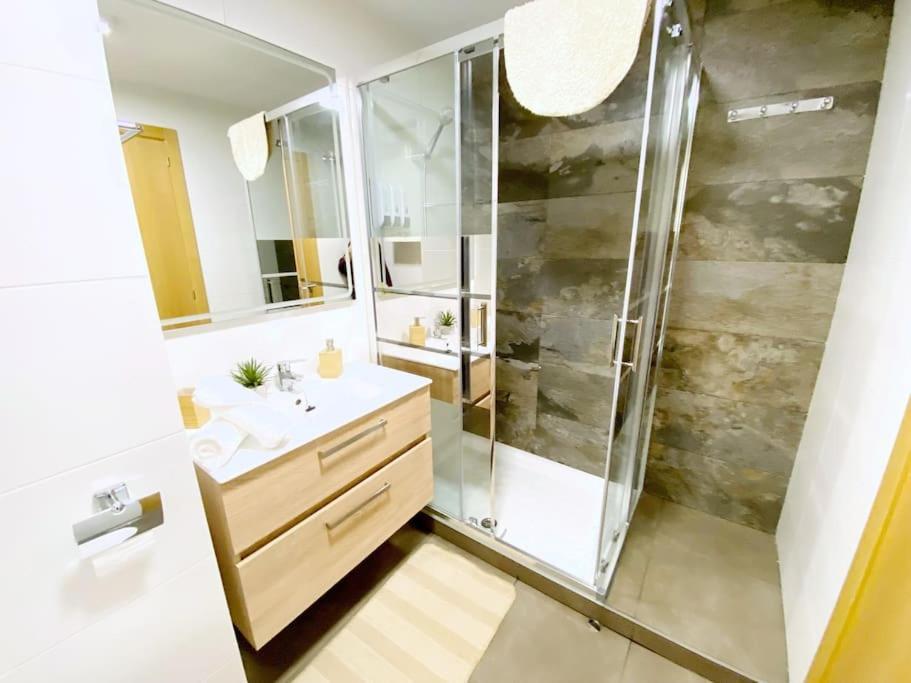 Apartamento Casa Del Mar Luxury. Primera Linea De Playa *